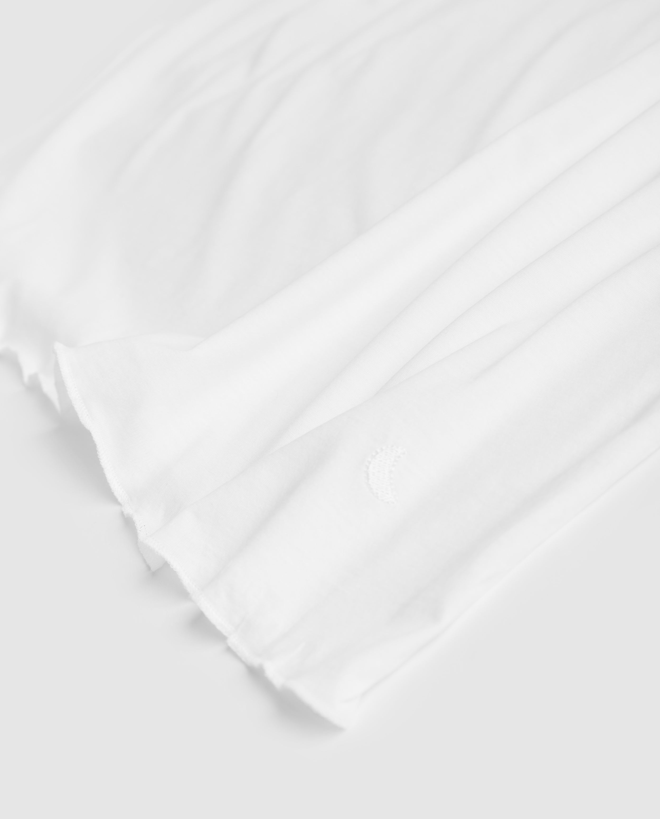 Chemise de nuit courte blanche à bretelles pour femme