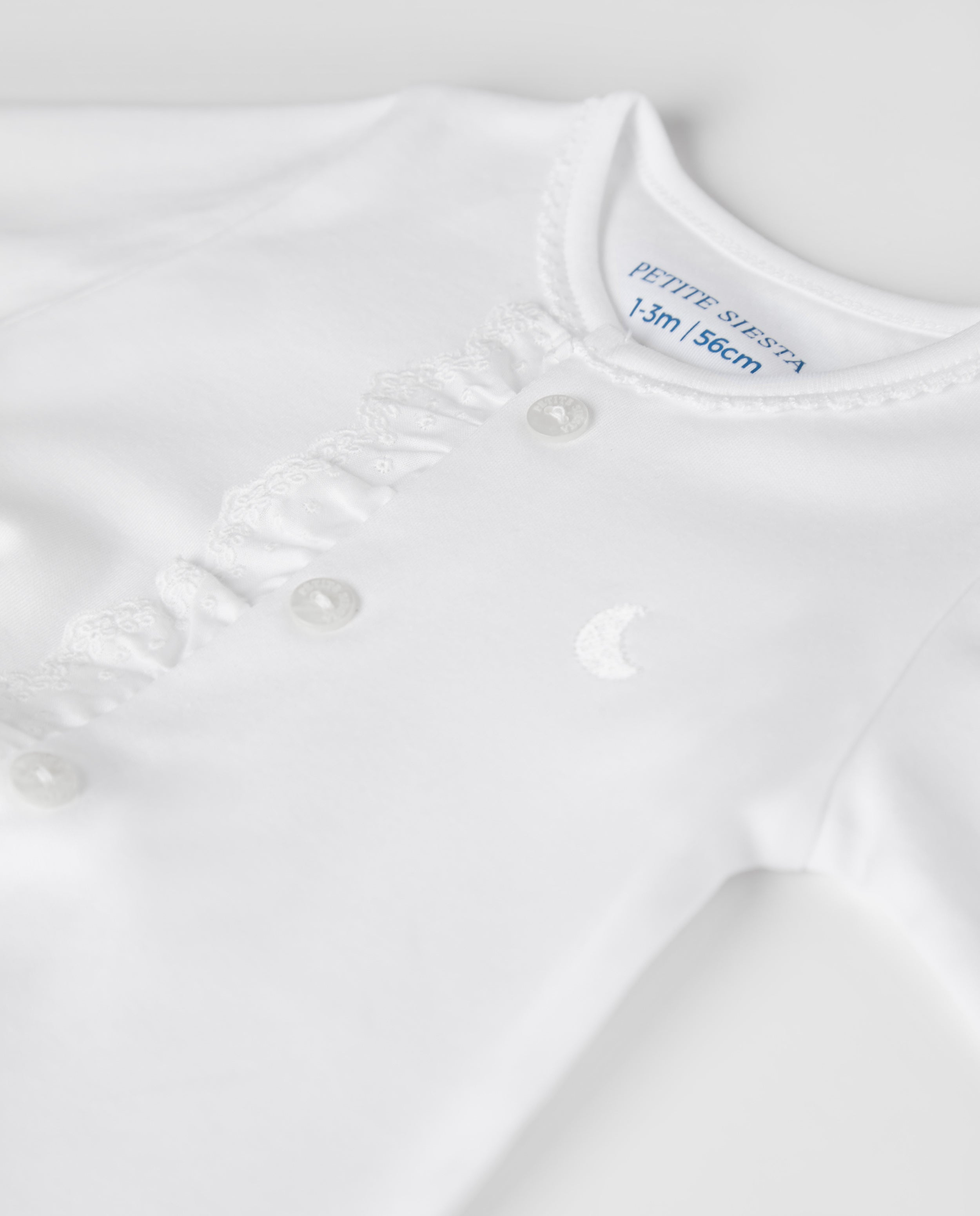 Pijama Bebé Tira Bordada Blanco