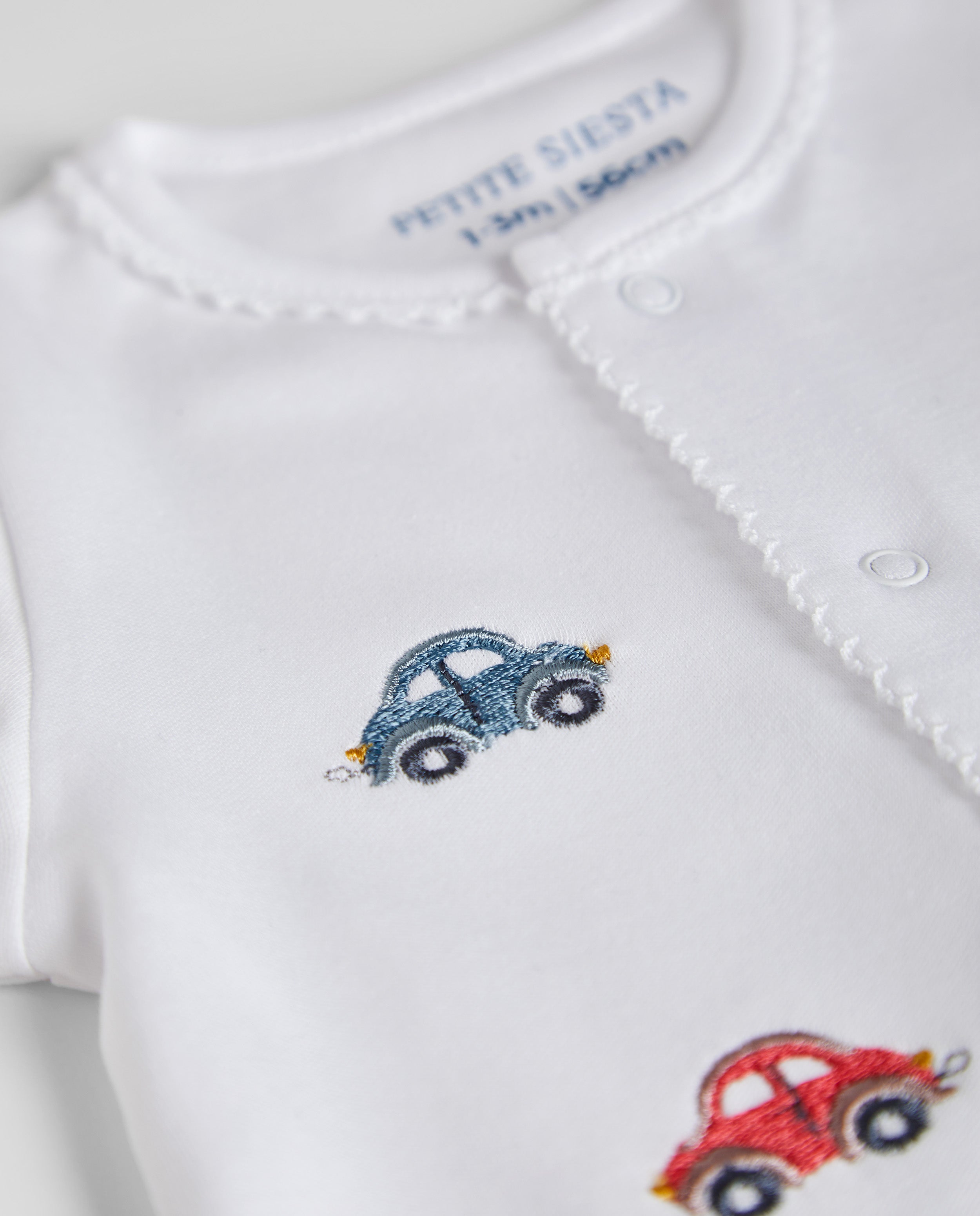 Panneaux de pyjamas blancs pour bébé