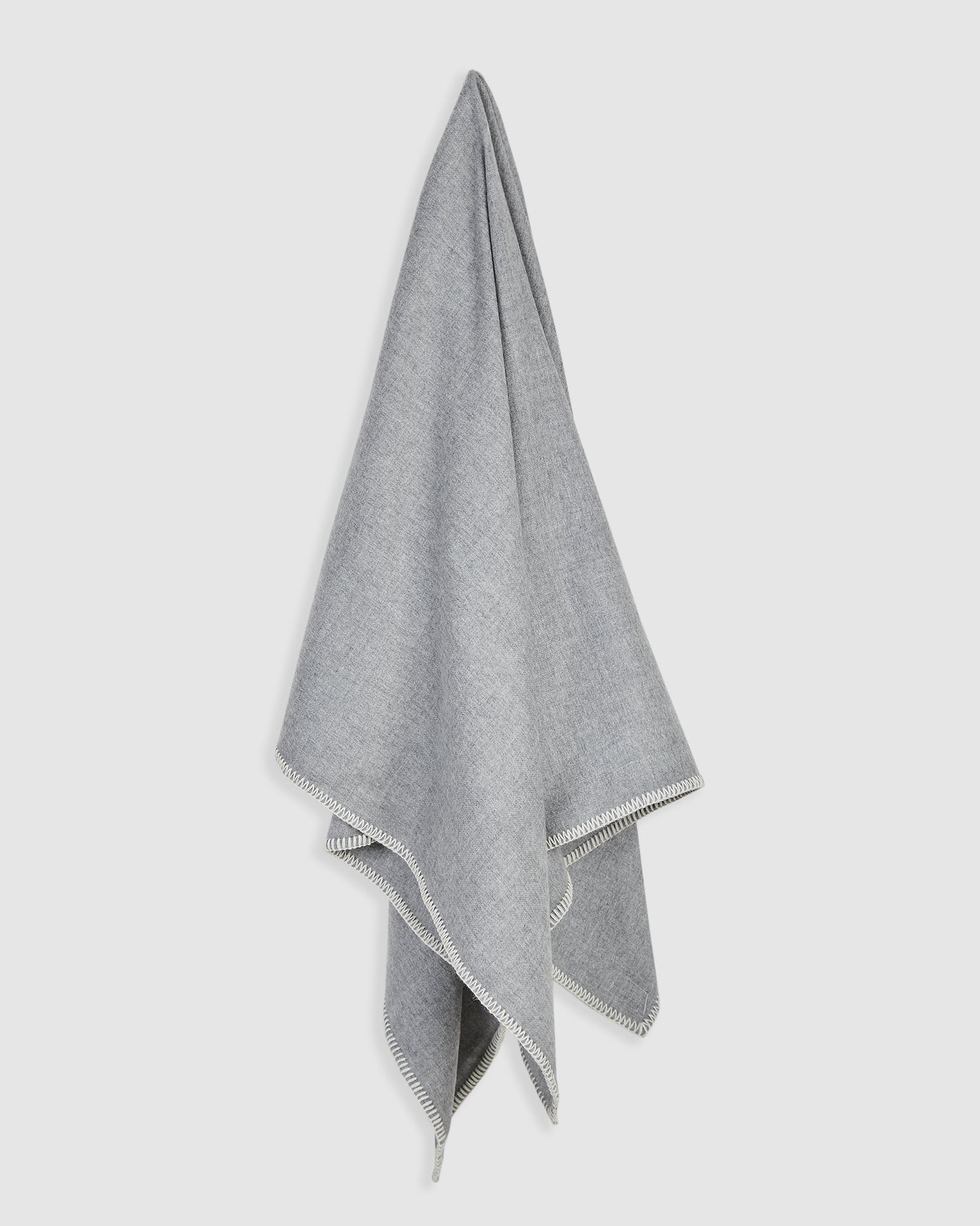 Couverture en bébé alpaga gris chiné