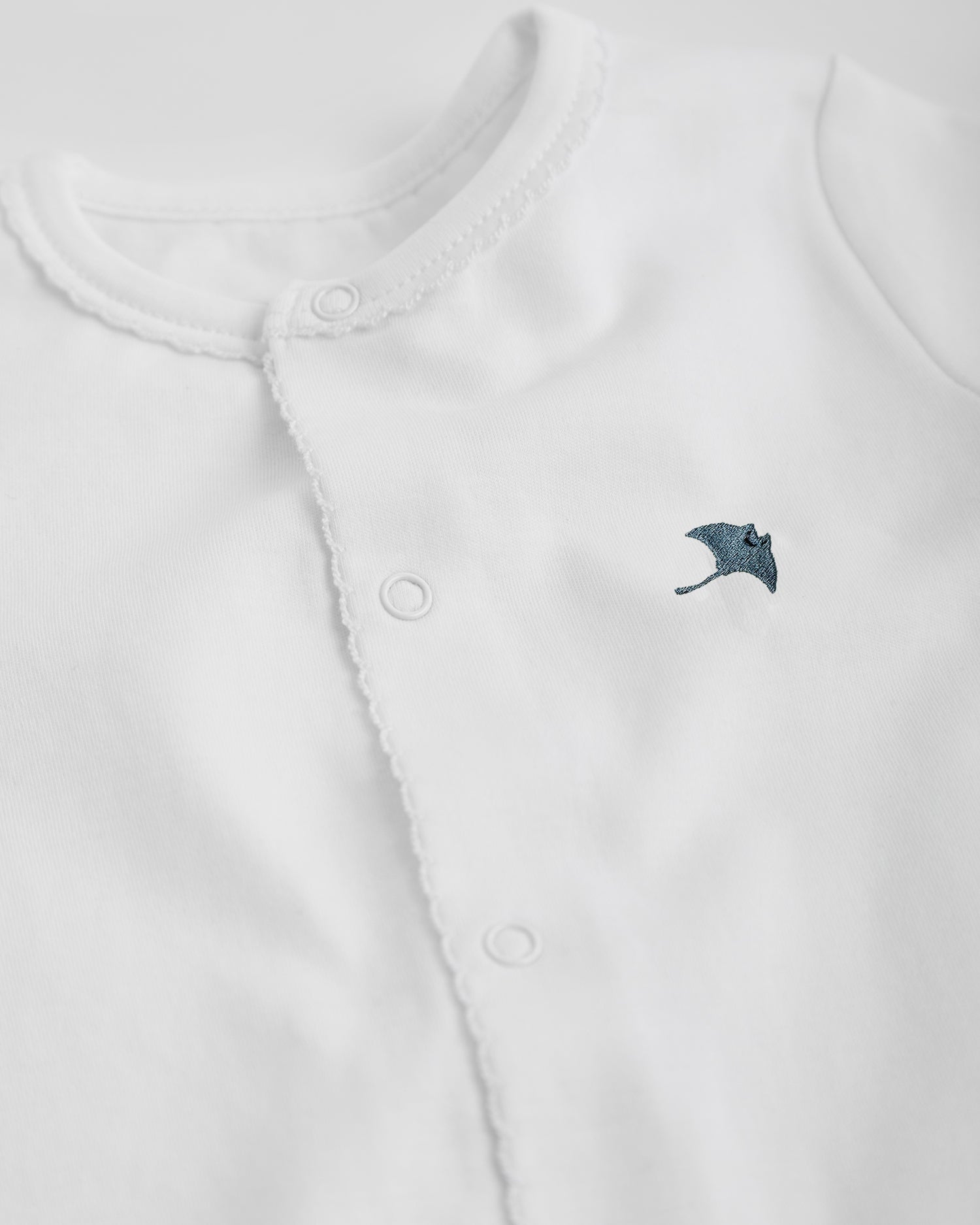 Pyjama court blanc pour bébé