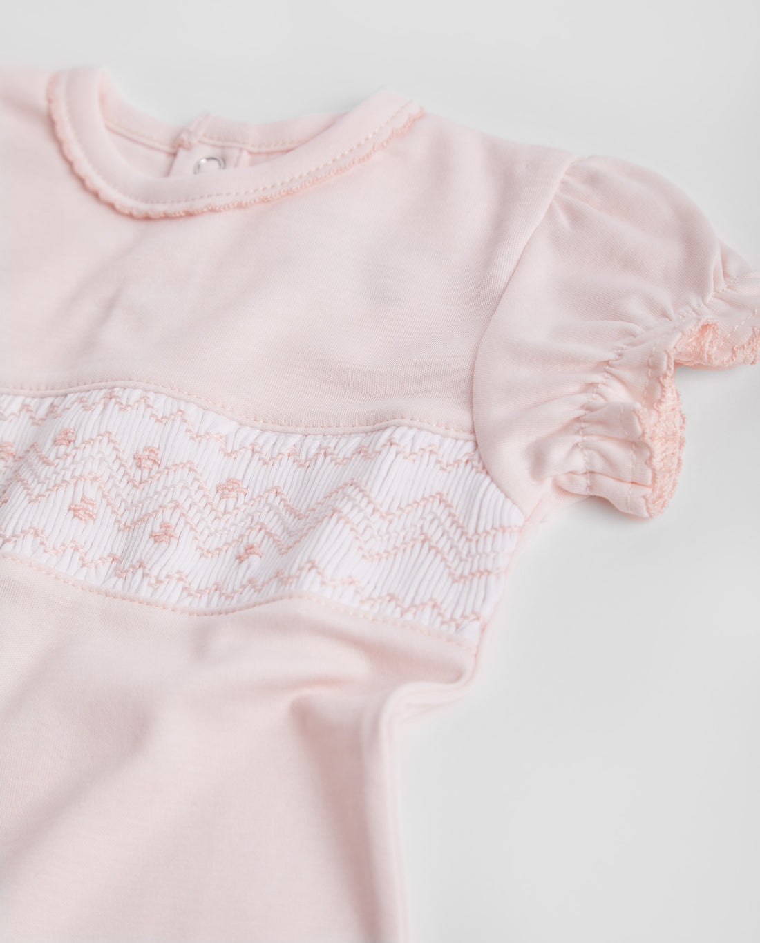 Pyjama bébé court à smocks roses