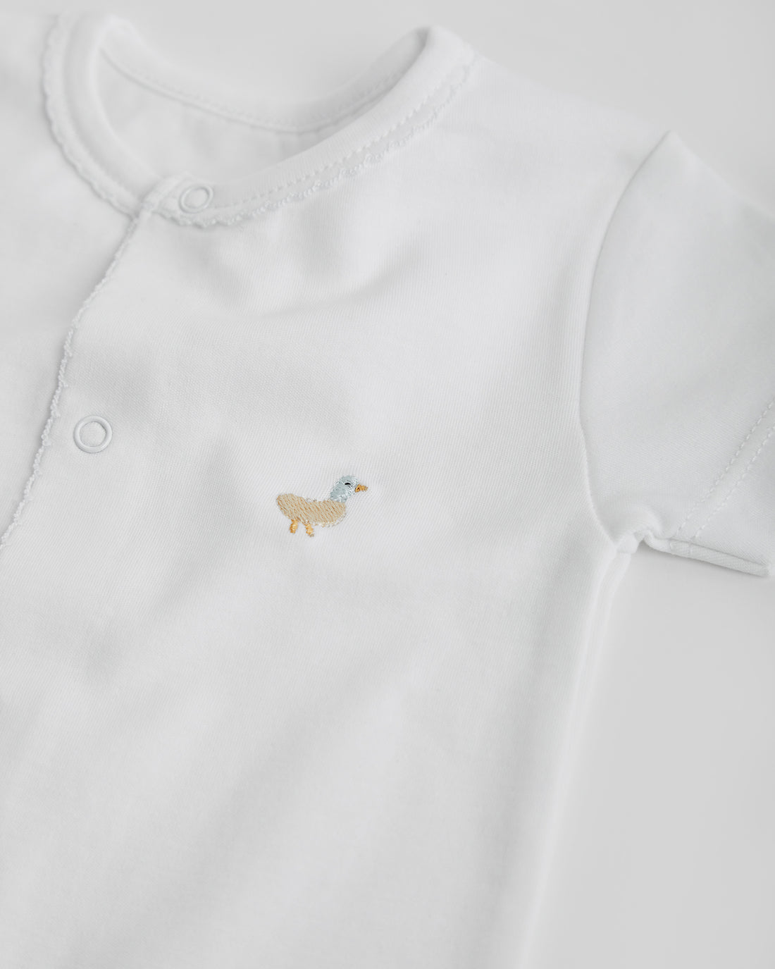 Pyjama court blanc pour bébé