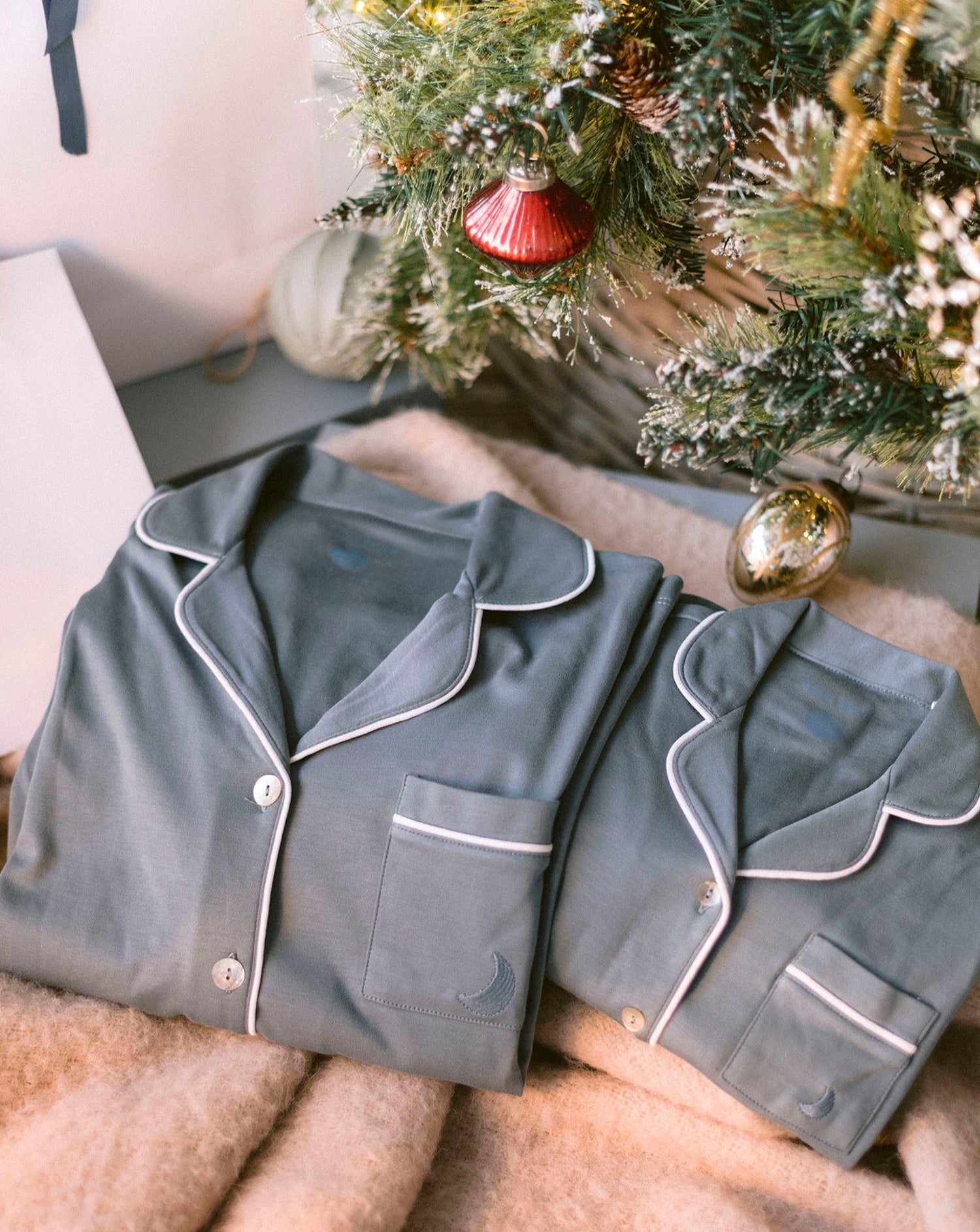 Pyjama chemise bleu foncé pour femme