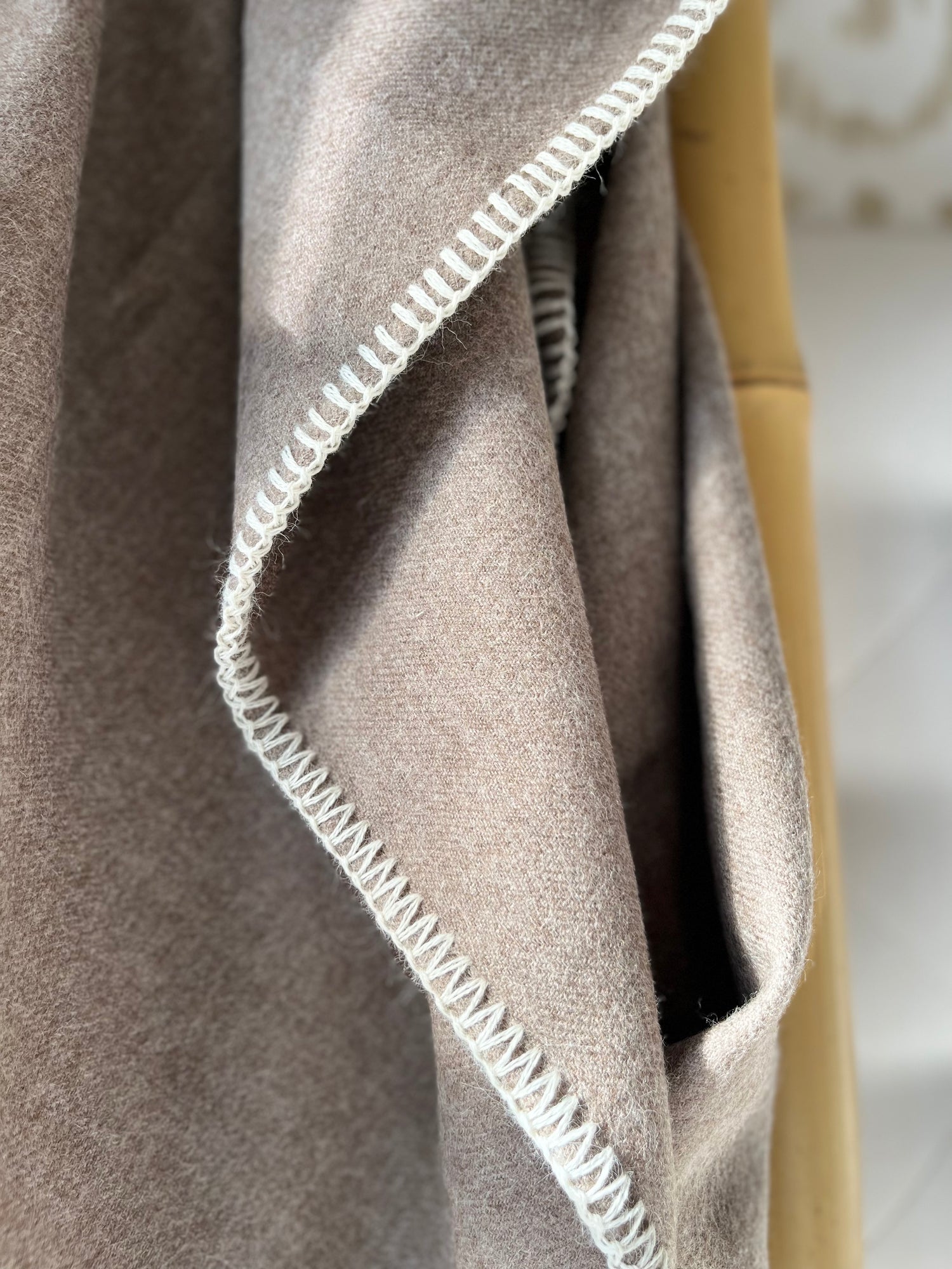 Couverture en bébé alpaga beige beige
